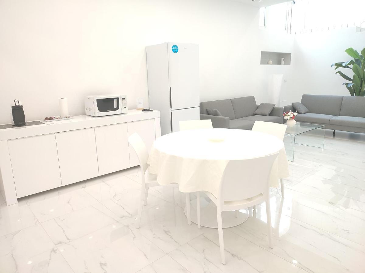 Elegant Basement Suite 奥罗塞伊 外观 照片